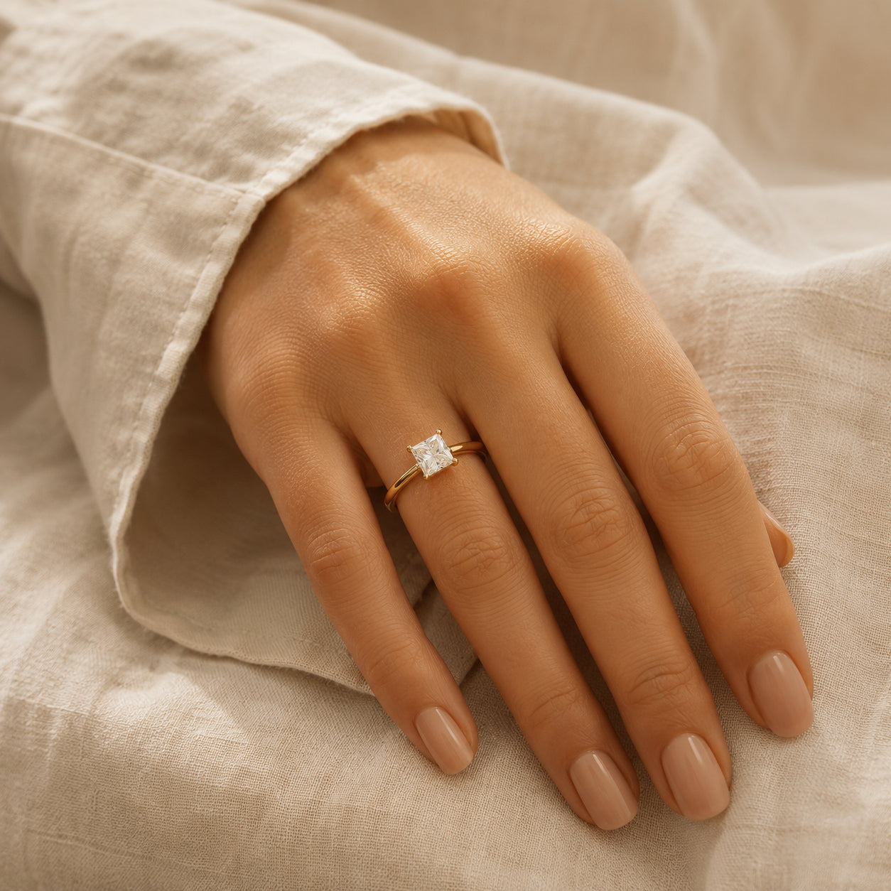 Anillo solitario con diamante de 1 Qt de corte princesa